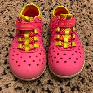Stride Rite Waterproof Sneakers Girls Size 9